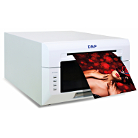 DS820 - nowa 8 calowa drukarka DNP